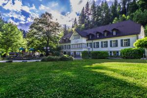 En trädgård utanför Waldhotel Bad Sulzburg