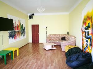Liela Guest Apartament tesisinde bir oturma alanı