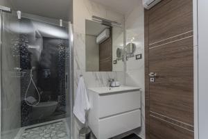 Koupelna v ubytování Luxury Apartments Sonja + 37 fotografií