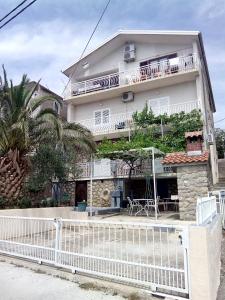 Gallery image of Apartments Ivanka in Starigrad-Paklenica