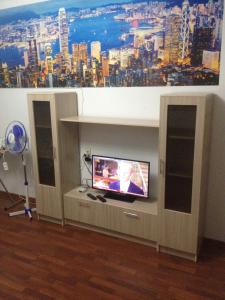 TV o dispositivi per l'intrattenimento presso Atakent Serviced Apartments