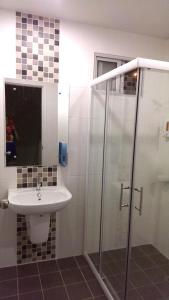 Ένα μπάνιο στο Muang Thong Home for Rent