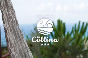 カーポ・ドルランドにあるLa Collina Capo d'Orlandoの木の横の笑顔ロゴ