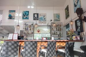 Salone o bar di Bacolet Beach Club