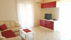 TV a/nebo společenská místnost v ubytování Apartments Simag