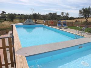Bazén v ubytování Agriturismo L.B.STUD nebo v jeho okolí