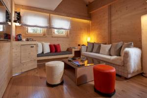Posezení v ubytování Chandolin Boutique Hotel