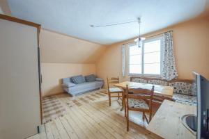 A seating area at Gasthof Dorfschenke