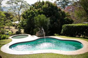 Swimming pool sa o malapit sa Lidwala Lodge