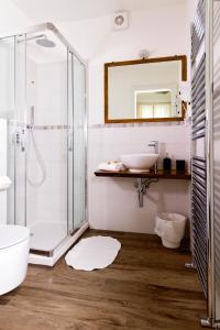 Et badeværelse på Andirivieni Bellagio Guest House