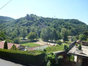 Gallery image of Hôtel Restaurant Le Pain de Sucre in Monistrol-dʼAllier