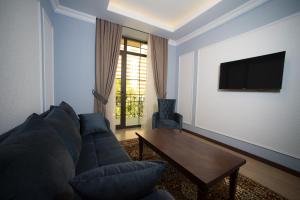 Televisyen dan/atau pusat hiburan di Boulevard Hotel