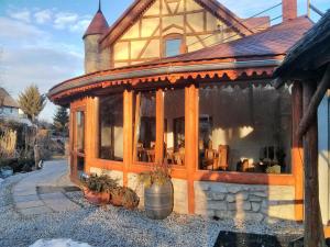 Budova, v ktorej sa ubytovanie bed & breakfast nachádza