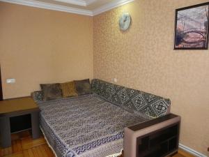 Rúm í herbergi á Comfortable apartment in Batumi
