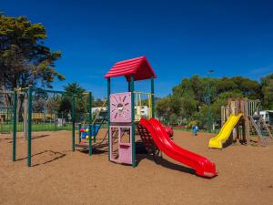 Otroško igrišče poleg nastanitve NRMA Portland Bay Holiday Park