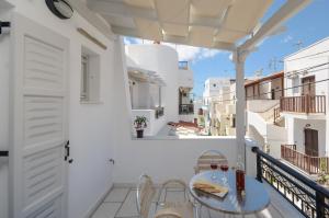 Balkon oz. terasa v nastanitvi Naxos Dream Calypso Studios