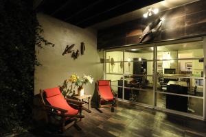 Posezení v ubytování The Madsen Boutique Hotel