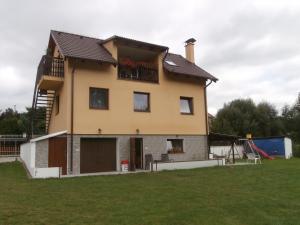 Budova, v ktorej sa apartmán nachádza