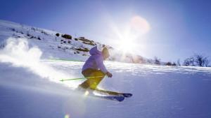 Gallery image of Mountain View Radium Condo - Copper Horn Village in Radium Hot Springs