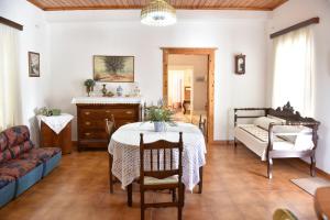 Gallery image of Amaryllis Guest House in Hydra