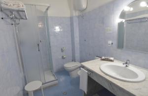 A bathroom at Il Gabbiano