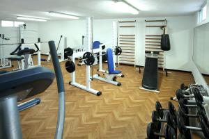 Fitness centrum a/nebo fitness zařízení v ubytování Hotel Don Miguel Playa