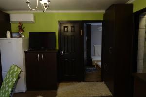 Kuchyňa alebo kuchynka v ubytovaní Mesteri Apartman