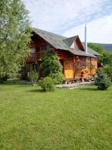 Příroda nedaleko chaty + 48 fotografií