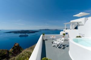 a view of the ocean from a villa at Kamares Apartments in Fira