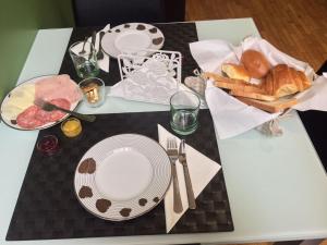 Jedlo v ubytovaní bed & breakfast alebo blízkom okolí