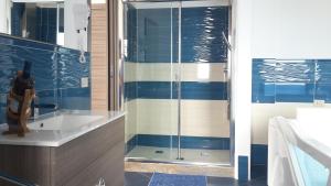 Ένα μπάνιο στο Sogni Nel Blu +32 φωτογραφίες