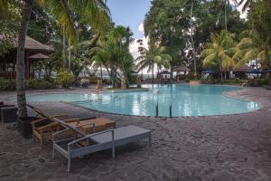 Het zwembad bij of vlak bij Merumatta Senggigi Lombok