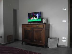 TV a/nebo společenská místnost v ubytování Maison Pépé et Mémé