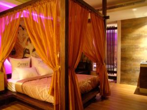 Postel nebo postele na pokoji v ubytování Sexy City Motel + 18 fotografií