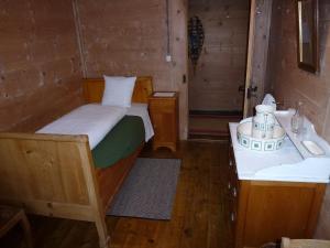 Postel nebo postele na pokoji v ubytování Hotel Waldrand