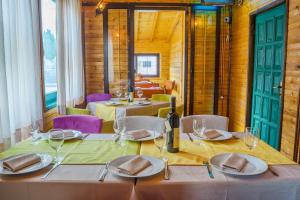 Restavracija oz. druge možnosti za prehrano v nastanitvi Apartmani Restoran Durmitor
