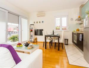 Kuchyň nebo kuchyňský kout v ubytování La Vita e Bella Apartment
