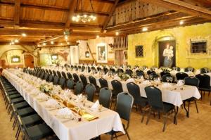 Restaurace v ubytování Gasthof Landhotel Hubmann
