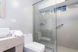 Koupelna v ubytování Wayqey Hotel
