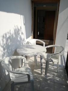 Foto dalla galleria di Arleta's Sunny Guesthouse a Prinos
