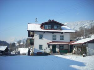 Naturlandskabet i nærheden af feriegården + 1 billede