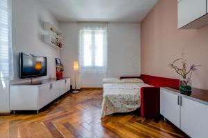TV a/nebo společenská místnost v ubytování Beach Apartment Lana