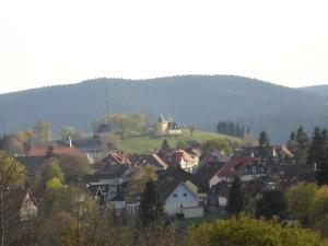 Ein allgemeiner Bergblick oder ein Berglick von des Hotels aus