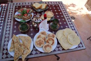 Essen im Riad oder in der Nähe