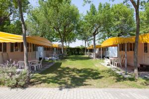 Aed väljaspool majutusasutust Camping Klaus