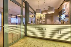 Lobby alebo recepcia v ubytovaní Hanza Pałac Wellness & SPA + 37 fotografií