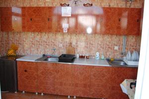 Кухня или мини-кухня в Guest House Green Garden
 +57 фотографий