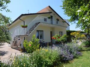 Zahrada ubytování Apartment in Gatteo near Adriatic Beach