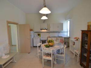 Kuchyň nebo kuchyňský kout v ubytování Apartment in Gatteo near Adriatic Beach