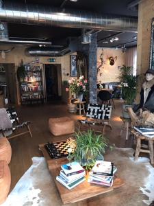 A seating area at Boutique-Hôtel Chez Jan